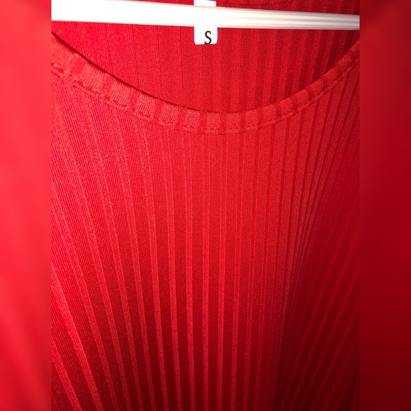 red dress - Picture 3 of 3